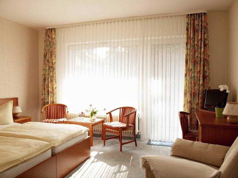 Hotel-Pension Ursula 바트사흐사 외부 사진